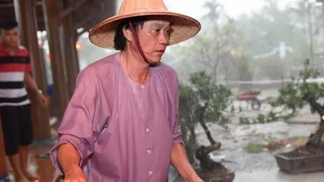 Người dân miền Trung tung tin nhắn minh oan cho Hoài Linh trong lùm xùm 'ăn chặn' gần 14 tỷ tiền từ thiện