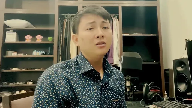 Hát trên livestream, Hoài Lâm thể hiện ra sao mà bị nhận xét: 'Nhìn cứ sầu sầu, thấy tội'