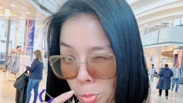 Lệ Quyên đăng đàn 'đá xéo' ai đó sân si kèm biểu cảm gây chú ý