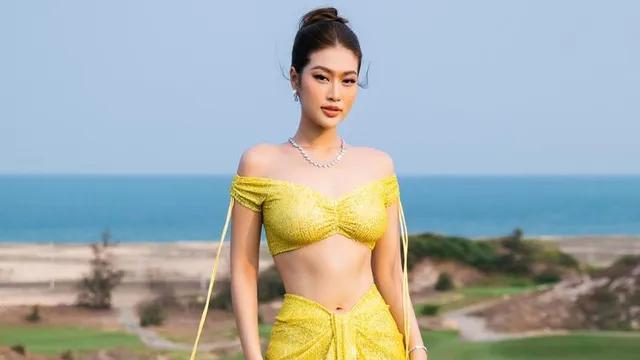 Thiên Ân khoe vòng eo đồng hồ cát với chiếc áo ngắn cũn, anti-fan chỉ biết lặng thinh