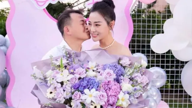 Vừa về chung một nhà, Phương Oanh đã khoe khoảnh khắc đặc biệt của Shark Bình