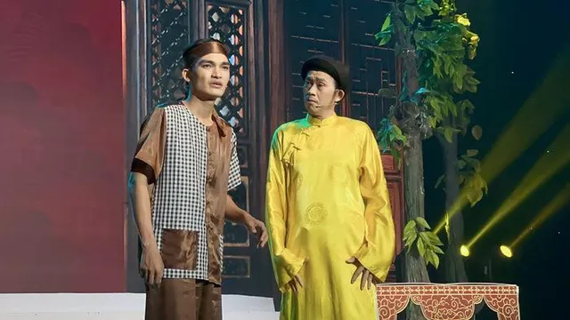 NSƯT Hoài Linh hiếm hoi trở lại sân khấu kịch, thần sắc và phản ứng của khán giả như thế nào?