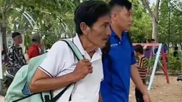 Xót xa hình ảnh nghệ sĩ Thương Tín chân rệu rã, di chuyển khó khăn