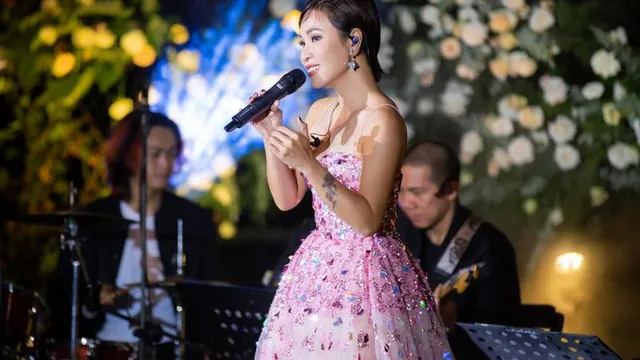 Uyên Linh lên tiếng giữa lúc bị chỉ trích vì câu nói thiếu tôn trọng khán giả