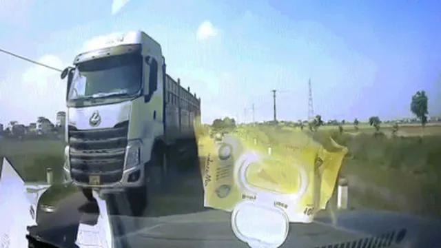 Clip: "Khóc dở, mếu dở" với cách di chuyển của xe cải tiến