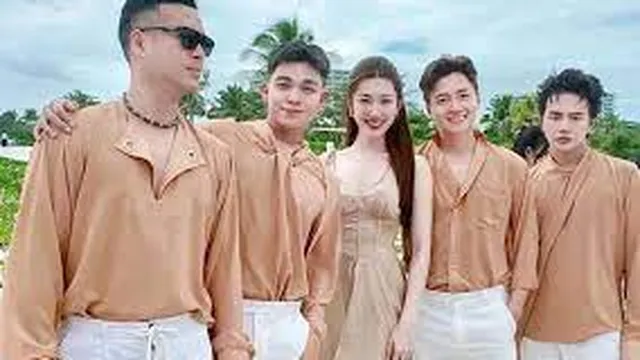 Dàn khách mời lên đồ đồng điệu trước giờ G đám cưới Puka - Gin Tuấn Kiệt, cả showbiz hội ngộ!