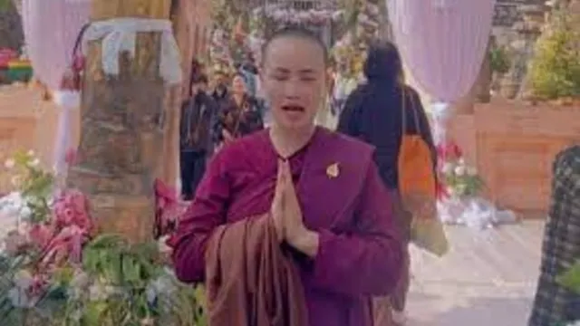 Nữ diễn viên 4 đời chồng bất ngờ xuống tóc xuất gia gieo duyên