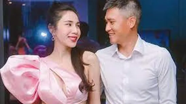 Ở ẩn trên mạng xã hội, Công Vinh bất ngờ bị réo tên đòi nợ: Chuyện gì đây?