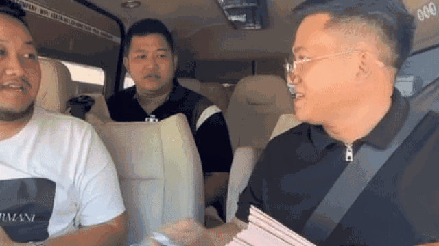 Xã giao hỏi tài xế 'đã lấy vợ chưa', câu trả lời khiến 2 hành khách 'tái mặt'