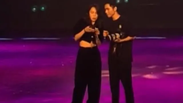 Mỹ Tâm công khai đứa con đầu tiên ngay trên sân khấu fan meeting, hàng nghìn khán giả vỡ òa