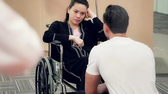 Hồ Ngọc Hà 'ức chế' đến mức không dám xem lại màn cầu hôn của Kim Lý