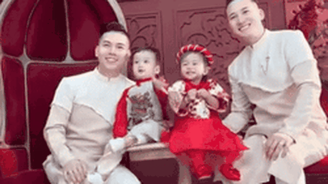 Hà Trí Quang- Thanh Đoàn đưa con đi chụp ảnh Tết, dân tình hết lời khen ngợi 2 thiên thần nhí