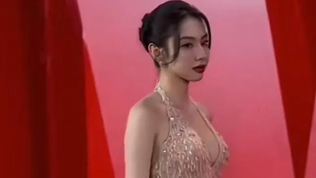 Hoa hậu Thùy Tiên bị 'cắt sóng' khi xuất hiện trên thảm đỏ, netizen tranh cãi dữ dội