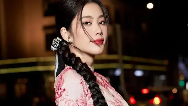 Nam Em: 'Nếu tôi quen cùng lúc nhiều đại gia, chịu khó nằm xuống thì làm giàu dễ lắm'