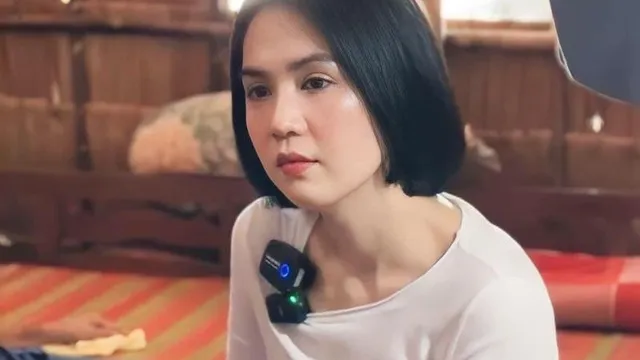 Ngọc Trinh thức đêm đọc bình luận, viết tâm thư dài sau khi trở về nhà