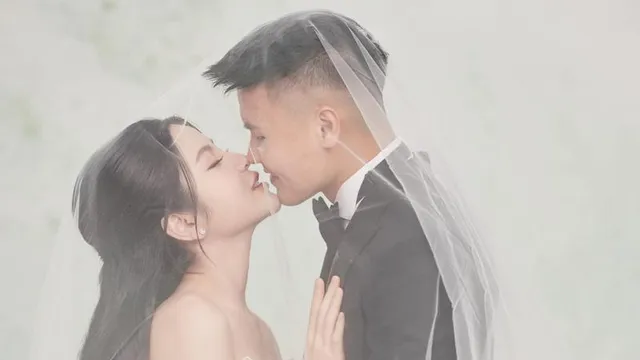 Ảnh cưới đẹp lung linh của Quang Hải và Chu Thanh Huyền