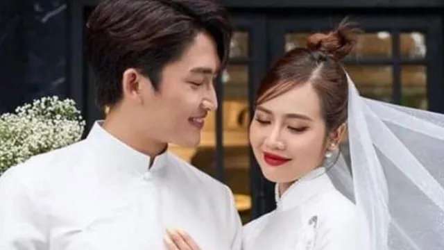 Huyền Lizzie xuất hiện cực tình tứ bên bạn trai, danh tính thế nào mà Đình Tú bị réo gọi