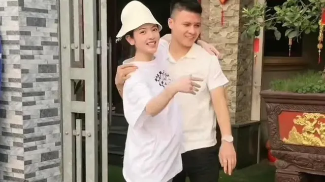 Bà xã Quang Hải đáp trả cực gắt bị mai chuyện liên quan đến mẹ đẻ