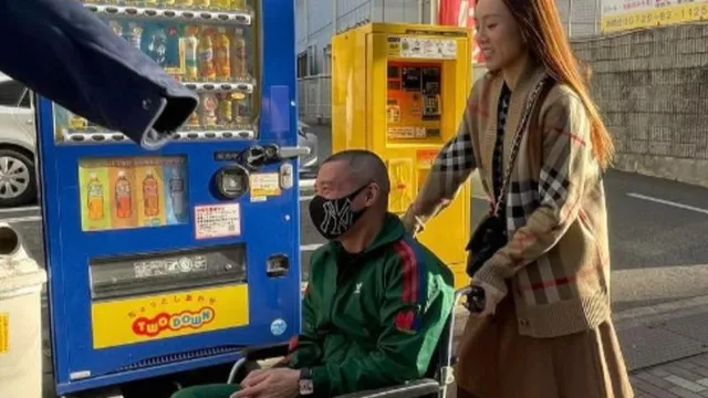 Bà xã NSND Công Lý: Mình không muốn nghe 2 từ 'thương' và 'tội'