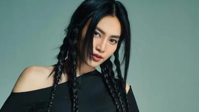 Ninh Dương Lan Ngọc âm thầm ra nước ngoài, từng nhiều lần phủ nhận đi sinh