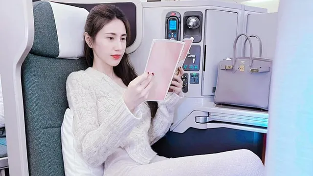 Động thái lạ của Thuỷ Tiên trước lúc 'mất tăm' trên MXH