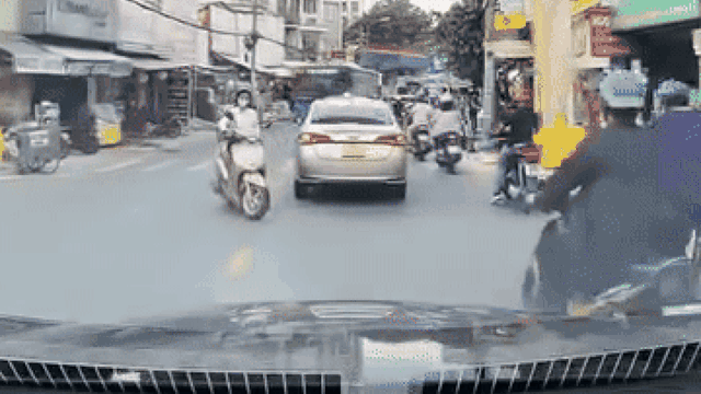 Những cái gật đầu thay lời cảm ơn trên đường: Hành động đẹp cần tích cực lan toả