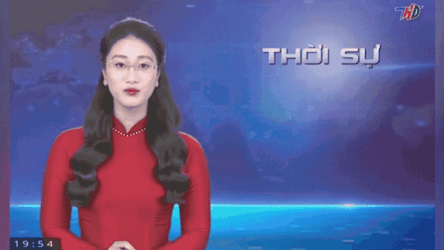Vìdeo: MC truyền hình Hải Dương trong bản tin cuối cùng 'gây bão' mạng xã hội