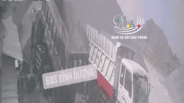 Chủ xe bị đè tử vong khi ngó đầu kiểm tra thùng xe ben đang hạ, khoảng khắc cuối cùng gây ám ảnh